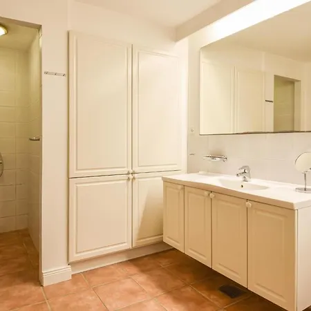 Amazing In With Kitchen Apartment